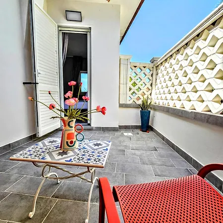 A Casa Di Alessandra - *
