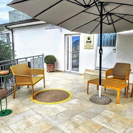 A Casa Di Alessandra - 4* カステッラバーテ